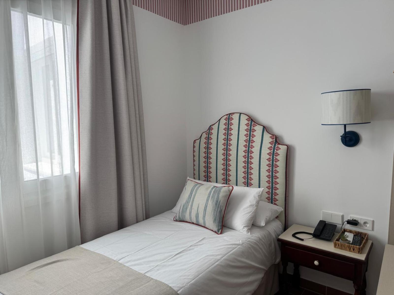 Hotel Toruno Del Rocio Эль-Росио Экстерьер фото