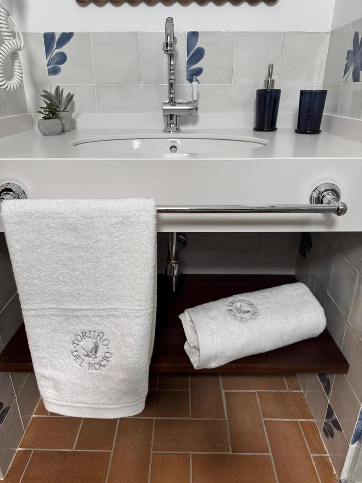 Hotel Toruno Del Rocio Эль-Росио Экстерьер фото