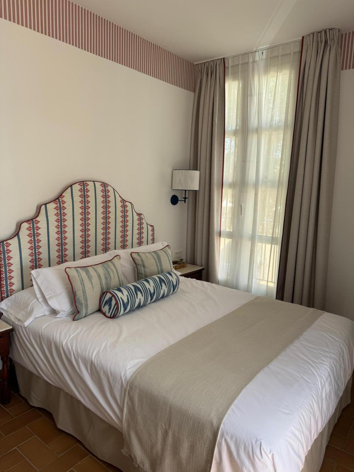 Hotel Toruno Del Rocio Эль-Росио Экстерьер фото